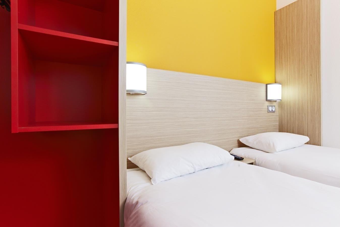 พรีเมียน คลาสโบร์ก เอ็น เบรสมอน ตักแนต Hotel Montagnat ภายนอก รูปภาพ