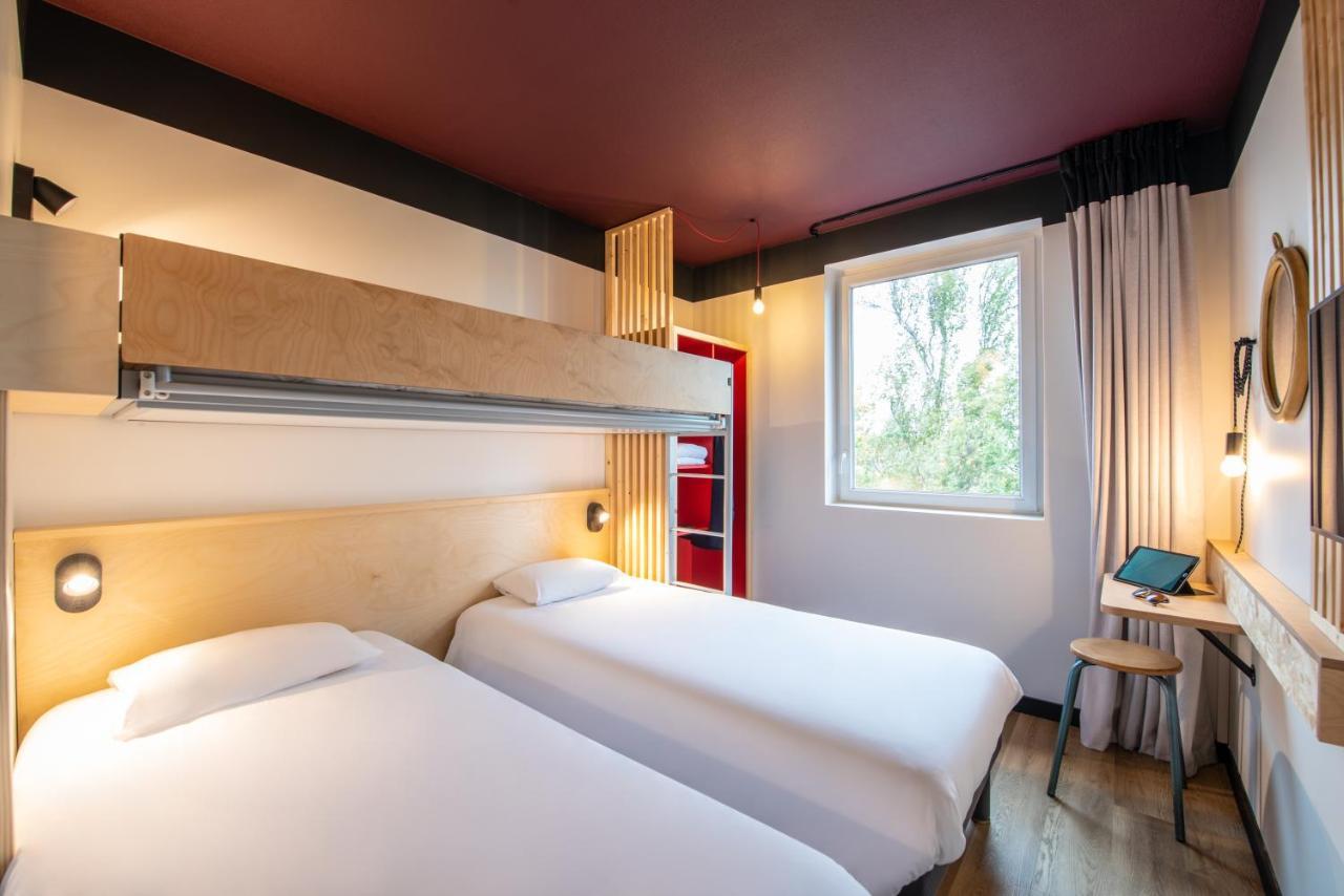 พรีเมียน คลาสโบร์ก เอ็น เบรสมอน ตักแนต Hotel Montagnat ภายนอก รูปภาพ