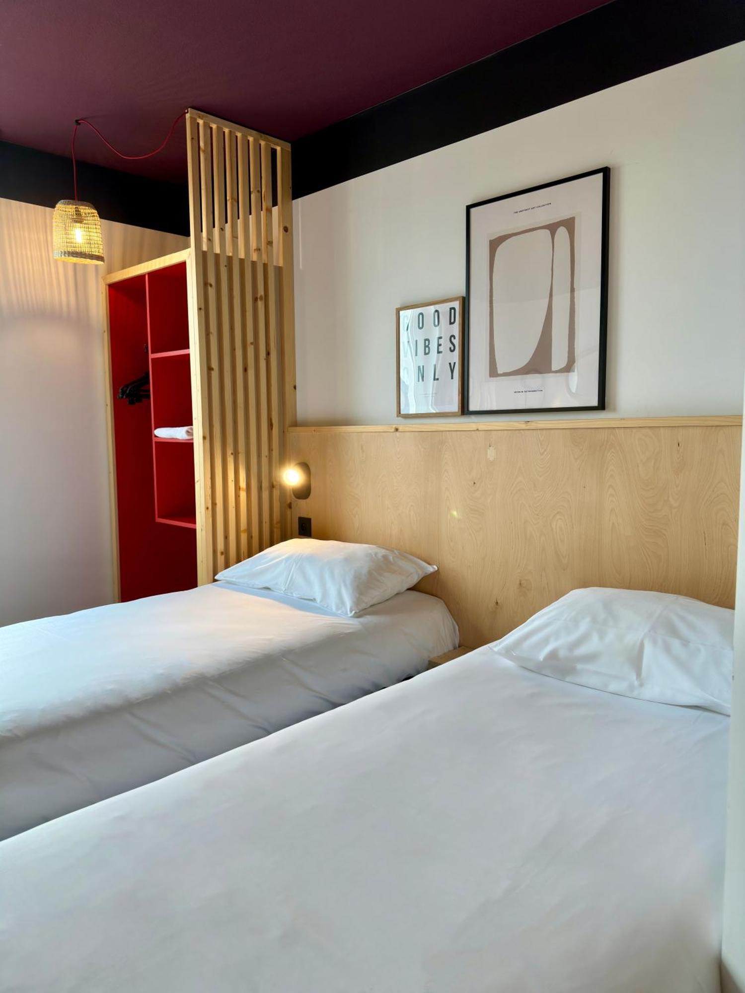 พรีเมียน คลาสโบร์ก เอ็น เบรสมอน ตักแนต Hotel Montagnat ภายนอก รูปภาพ