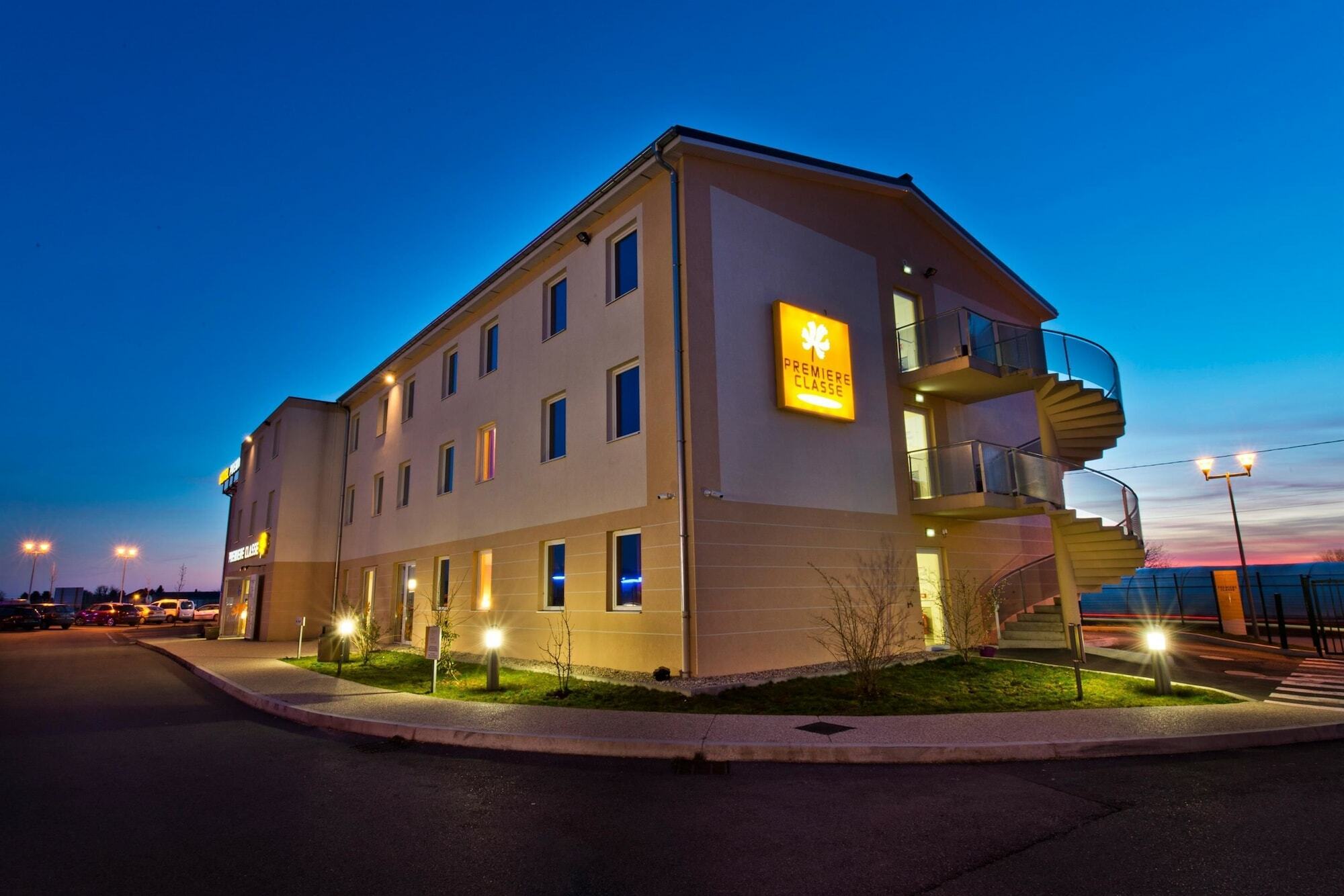 พรีเมียน คลาสโบร์ก เอ็น เบรสมอน ตักแนต Hotel Montagnat ภายนอก รูปภาพ